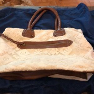 Cream lace purse